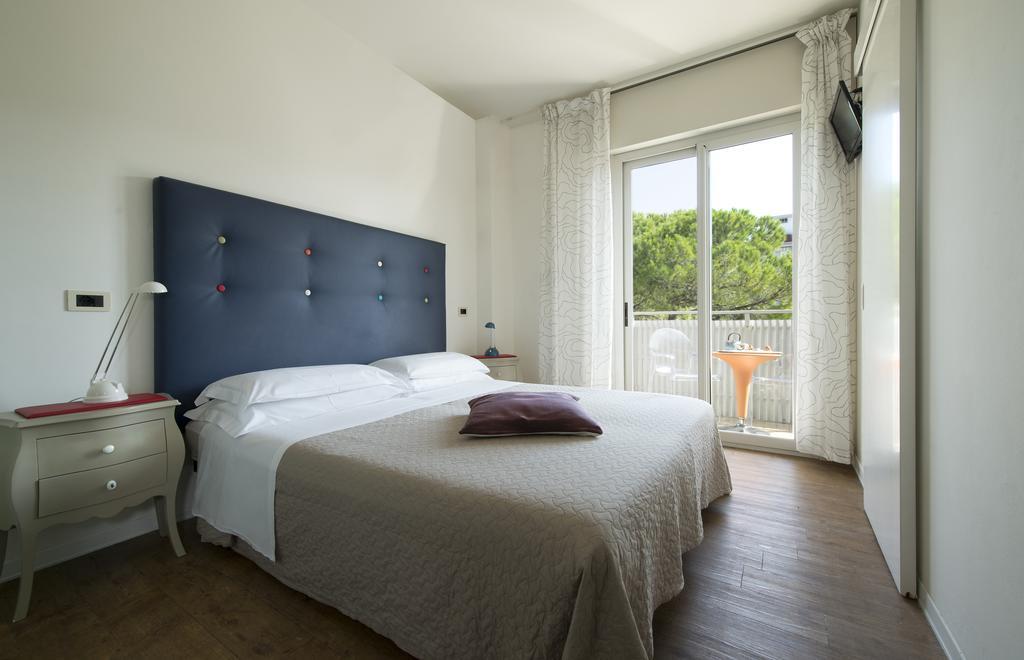 Nice Hotel Bibione Exterior photo