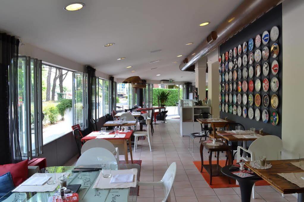 Nice Hotel Bibione Exterior photo