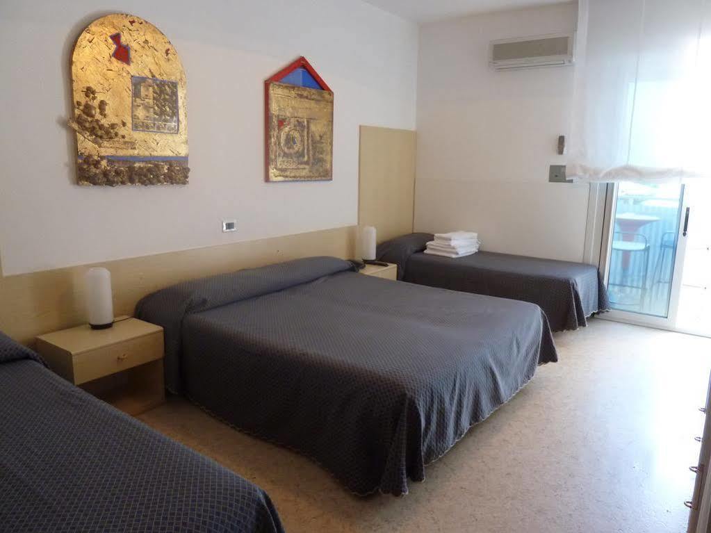 Nice Hotel Bibione Exterior photo